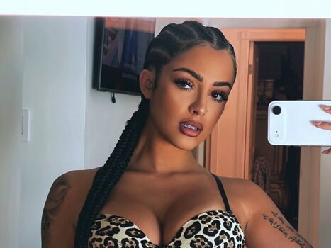 Malu Trevejo