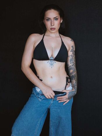Full leaked Manon nadolny private onlyfans photo