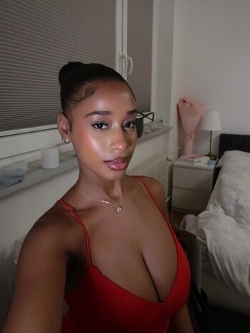 Full leaked Maryyyxlo private onlyfans photo
