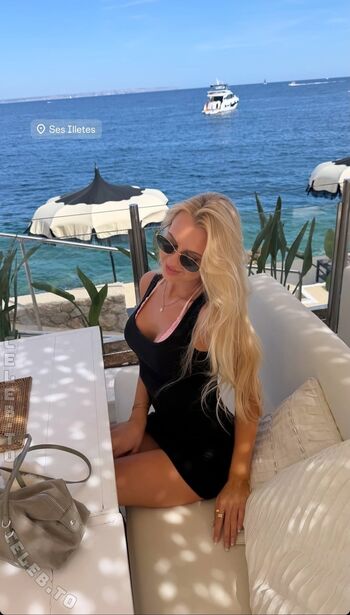 Mavie Noelle