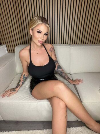 Full leaked Mazedolly private onlyfans photo