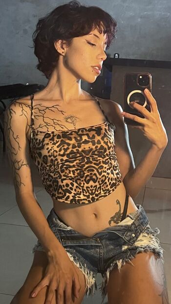 Maziah Lary