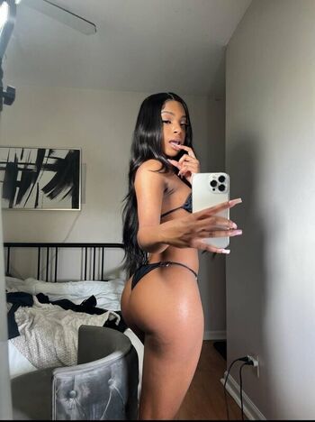Full leaked Melanincakes private onlyfans photo