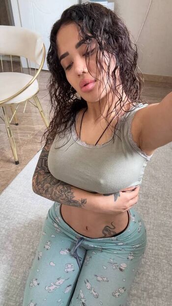 Full leaked Melek azad private onlyfans photo