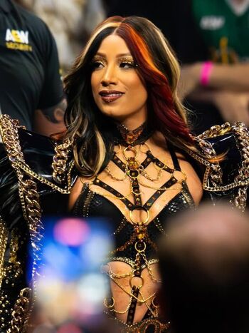 Mercedes Mone