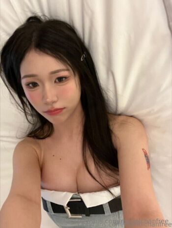 Full leaked Meriol chan private onlyfans photo