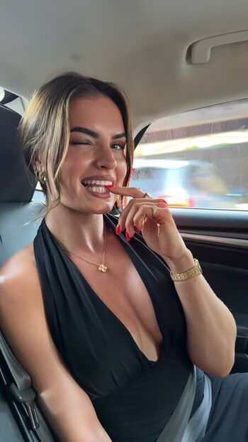 Full leaked Mia green private onlyfans photo