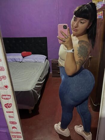 Full leaked Micamansillaa private onlyfans photo