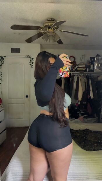 michelle_m23_