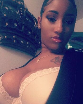 Full leaked Michellewalker private onlyfans photo