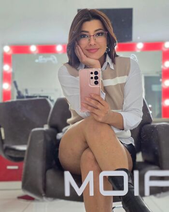 Milagro Flores