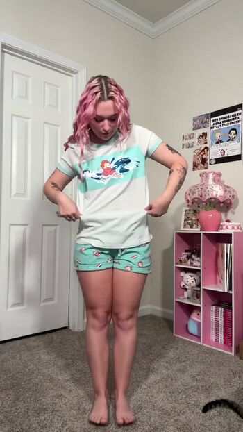 Full leaked Mildhippie private onlyfans photo