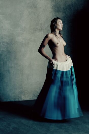 🔥 Miley cyrus page leaked private photo uncensored full