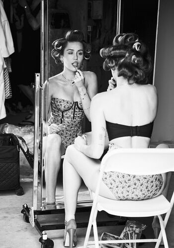 🔥 Miley cyrus page leaked private photo uncensored full