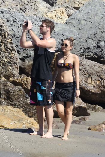 🔥 Miley cyrus leaked private photo uncensored full