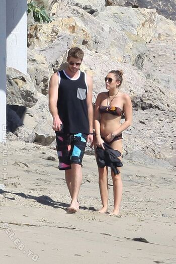 🔥 Miley cyrus leaked private photo uncensored full