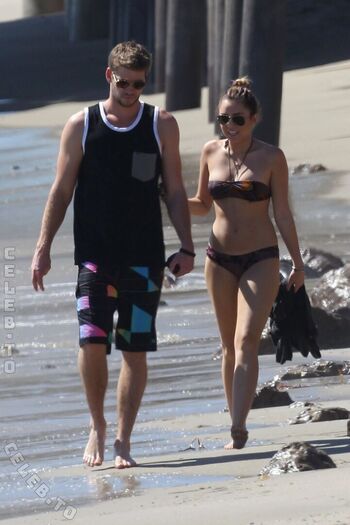 🔥 Miley cyrus leaked private photo uncensored full