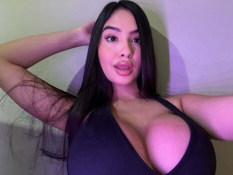 Mina Caro