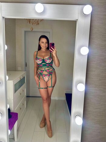 🔥 Mindiyarova page leaked private photo uncensored full