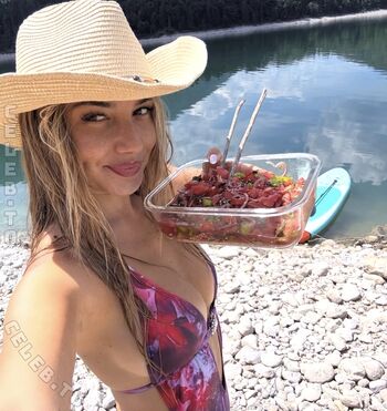 Full leaked Minicuta private onlyfans photo