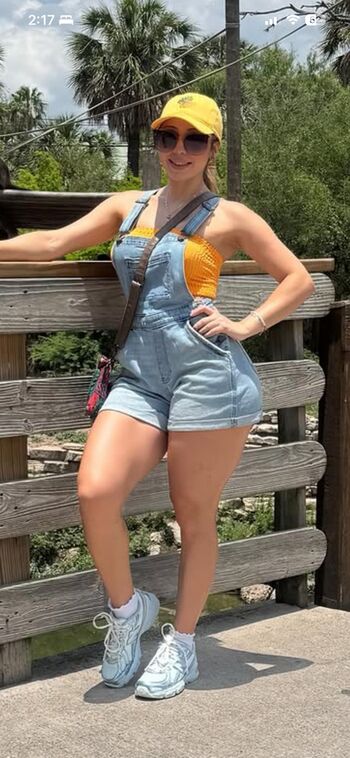 Full leaked Mirosmtzzz private onlyfans photo