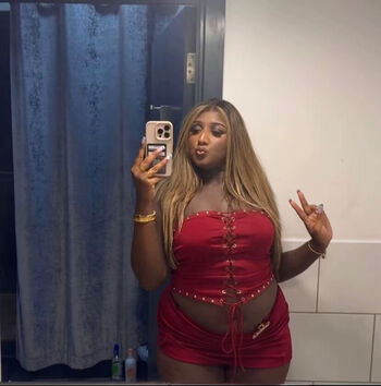 Full leaked Miss viv private onlyfans photo