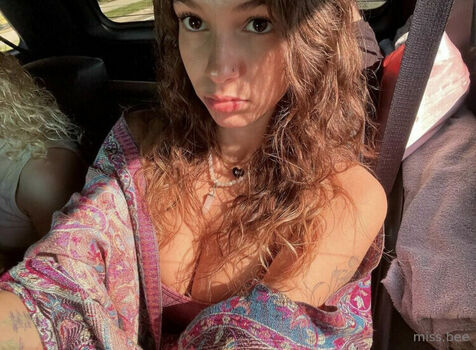 Full leaked Miss xbee private onlyfans photo