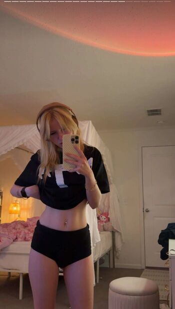 Full leaked Missbunnixx private onlyfans photo