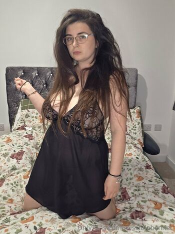 Full leaked Missmiabennet private onlyfans photo