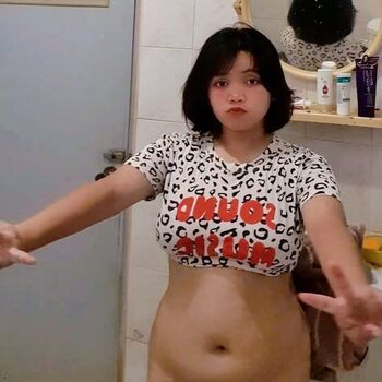 Full leaked Mncs mumi private onlyfans photo