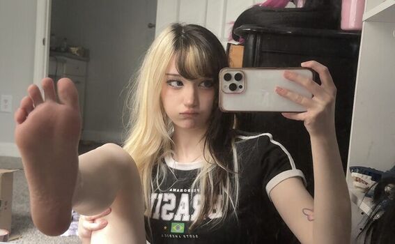 Full leaked Moekittiez private onlyfans photo