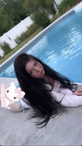 mollymew2