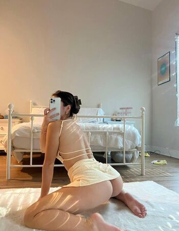 Full leaked Mollyyberglundss private onlyfans photo