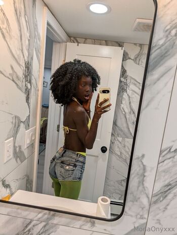 Full leaked Mona onyxxx page private onlyfans photo