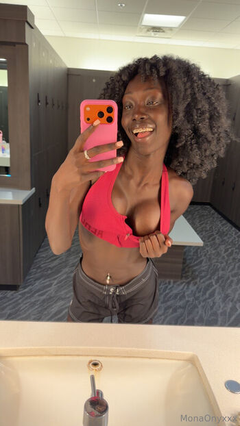 Full leaked Mona onyxxx page private onlyfans photo