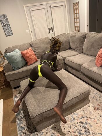 Full leaked Mona onyxxx page private onlyfans photo