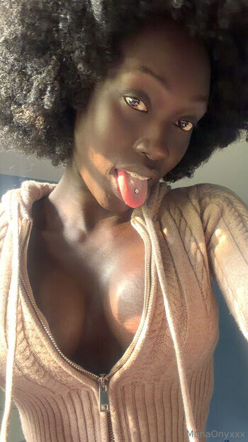 Full leaked Mona onyxxx page private onlyfans photo