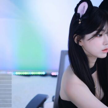 Full leaked Moonwol private onlyfans photo