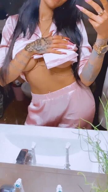 Full leaked Morenamore private onlyfans photo