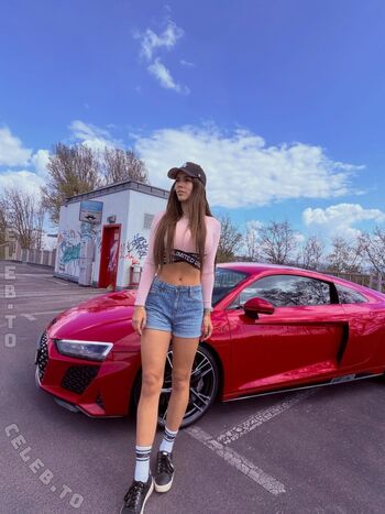 Full leaked Mrs vickeey page private onlyfans photo