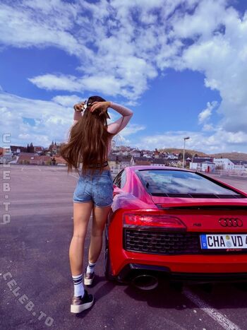 Full leaked Mrs vickeey page private onlyfans photo