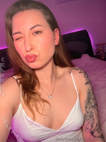 Full leaked Mrsqueenii private onlyfans photo