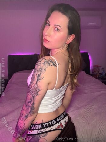 Full leaked Mrsqueenii private onlyfans photo
