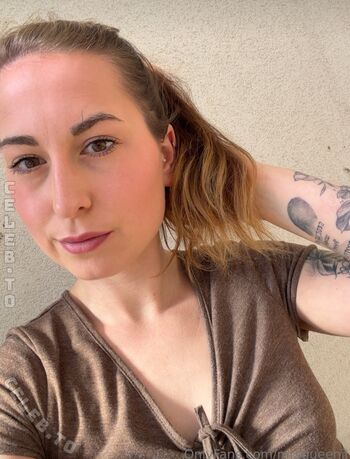 Full leaked Mrsqueenii private onlyfans photo