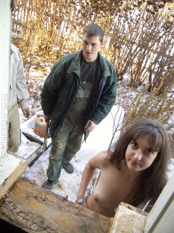 Nackt In Russland