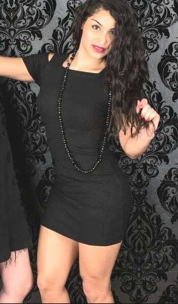 Full leaked Naela savidan private onlyfans photo