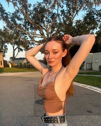 Naomi Rosenblum