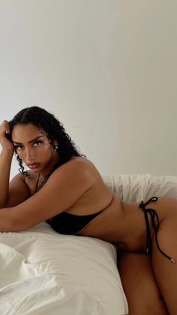 Full leaked Naomisharon private onlyfans photo
