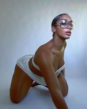 Full leaked Naomisharon private onlyfans photo