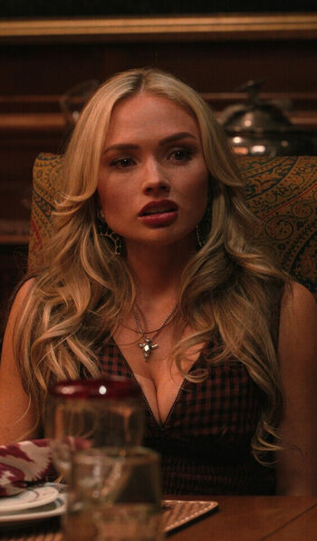 Natalie Alyn Lind
